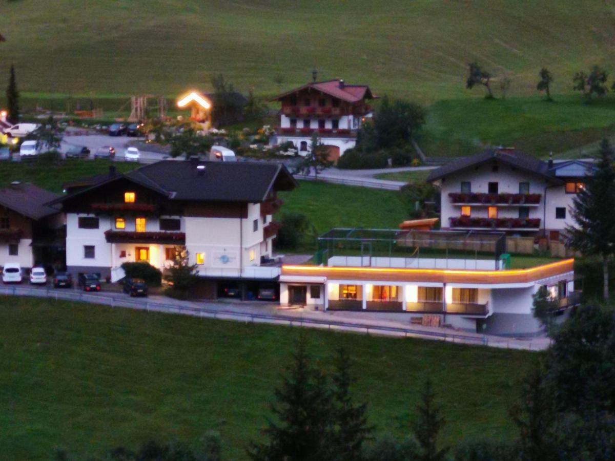 Апартаменти Alpen-Nest Гросарль Екстер'єр фото